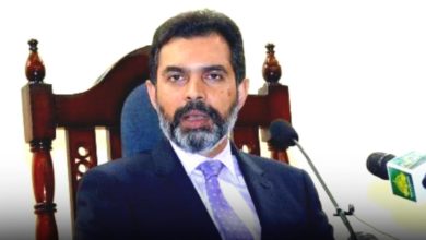 گونر اسٹیٹ بینک رضا باقر مانیٹری پالیسی کا اعلان کررہے ہیں